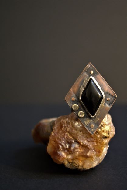 Copper and Black Onyx Gemstone Ring, size 8
